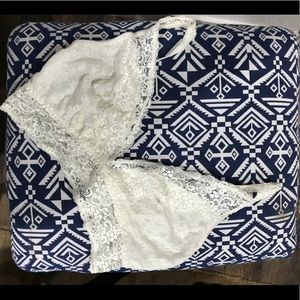 Soma Bralette Lace Plunge